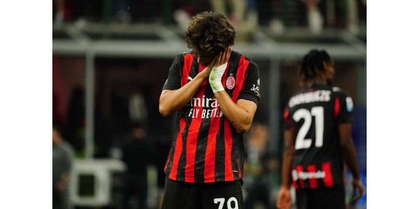 Benfica pretende reconstruir a capacidade de João Félix Benfica pretende reconstruir a capacidade de João Félix